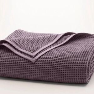 NEW BOLL & BRANCH WAFFLE BED BLANKET IN DEEP PLUM COLOR, QUEEN / FULL SIZE